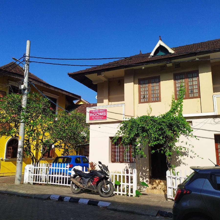 Sundance Beach Villa Kochi Exterior photo